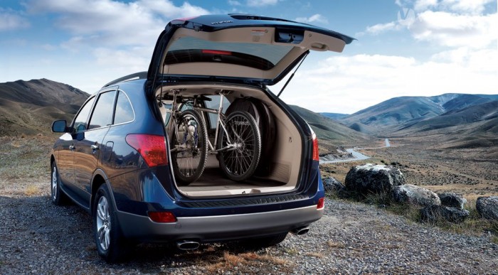 Kívül-belül jókora hajó az iX55