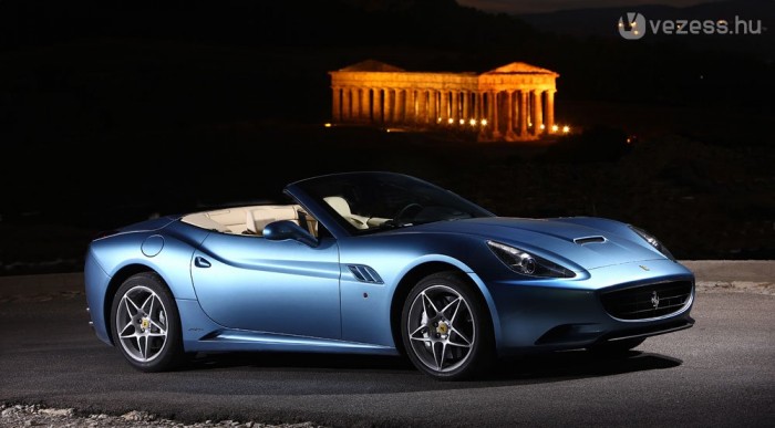 Nagyon gyors teszt: Ferrari California 8 | Vezess Kékben fura