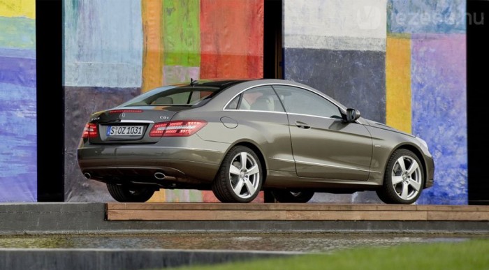 Kupé az E Merciből 6 | Vezess Kupé az E Merciből 6