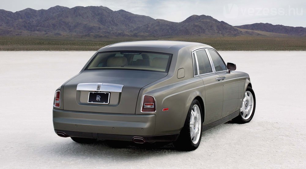 Megújul a Rolls-Royce Phantom 14