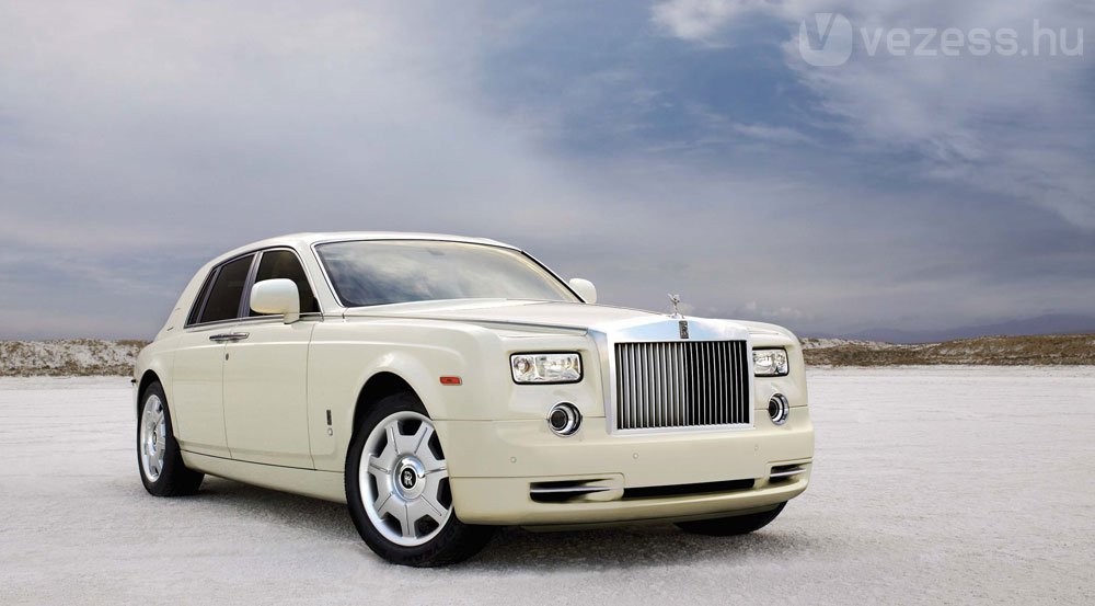 Megújul a Rolls-Royce Phantom 15