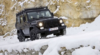 Öreg autó újonnan a Mercedesnél