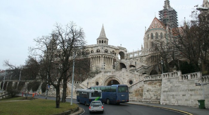 Drágulhat a parkolás Budapesten 12 | Vezess Közterületen a Budai Vár a legdrágább