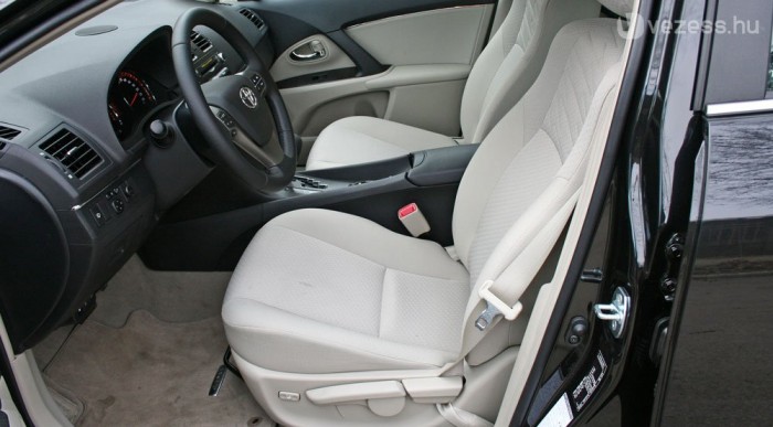 Elöl-hátul tágasabb lett