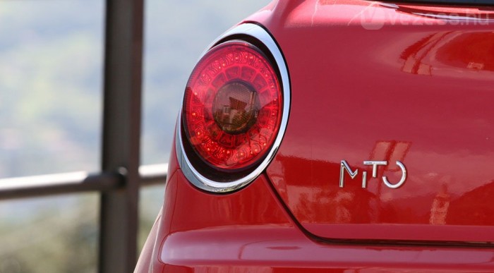 A lámpakerettel is játszhatnak a vevők