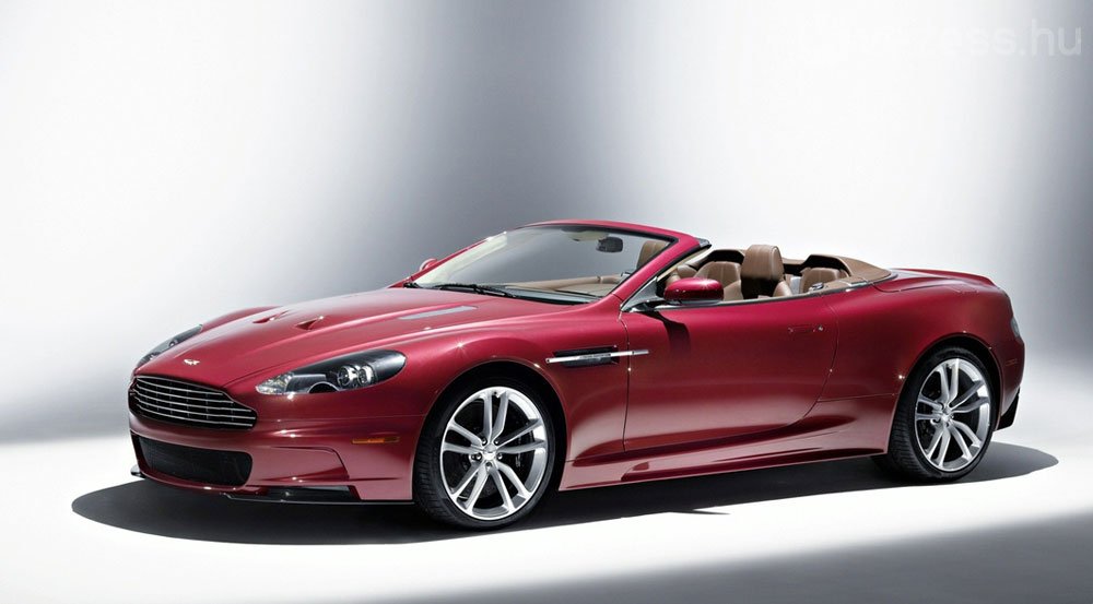 V12-es 510 lóerős motor gyorsítja