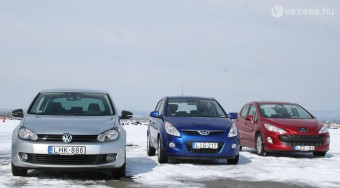 Életveszélyes hóban autózni