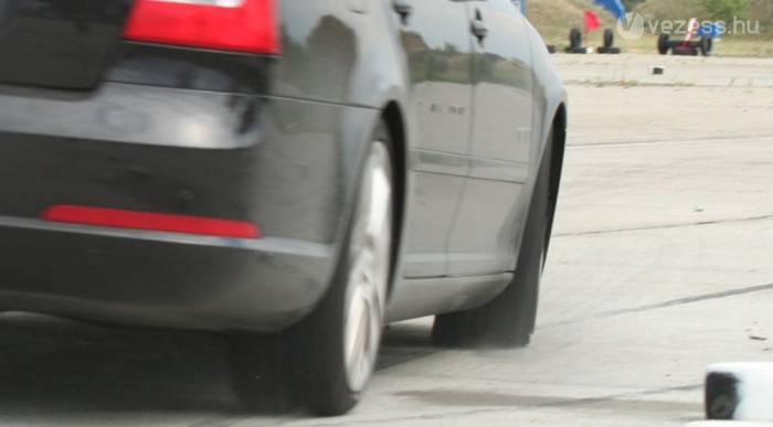 Ha tehetetlenül csúszol...