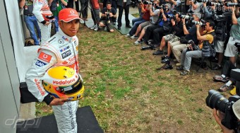 Hamilton elhagyná a McLarent?