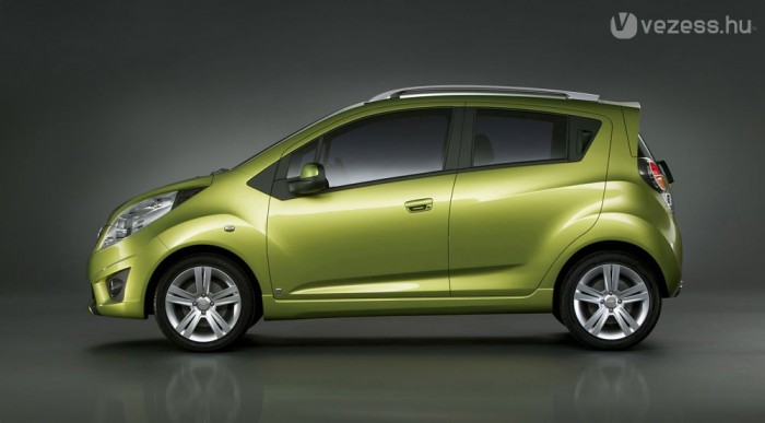 Gyári fényben az új Spark