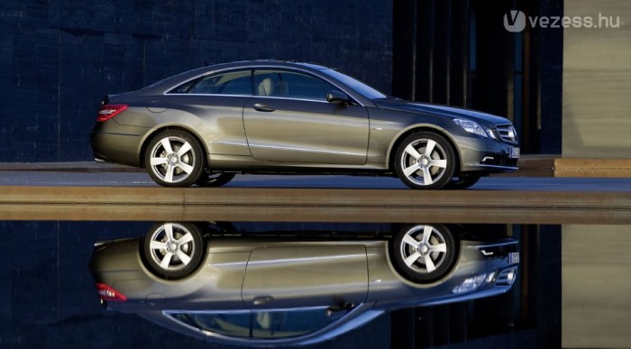 388 lóerős a legerősebb E Coupé