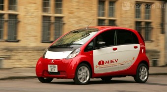 Jövőre Peugeot villanyautó