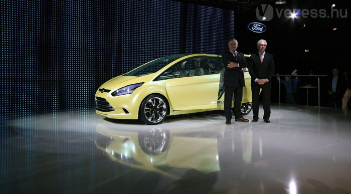 Békaszínű világ a Fordnál: iosis MAX 6 | Vezess Zöld menü