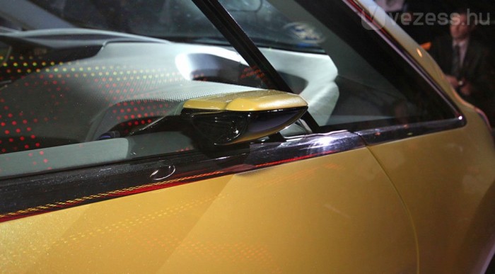 Békaszínű világ a Fordnál: iosis MAX 8 | Vezess Tükör helyett kamera van benne