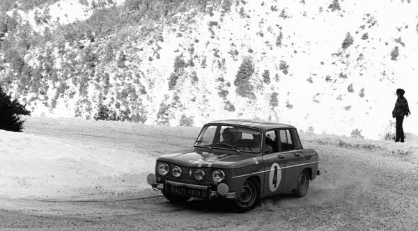 Rali- és versenypályákon is sikeres volt