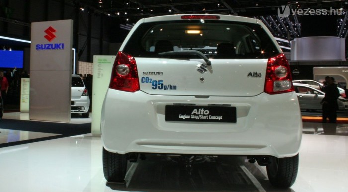 Alapesetben 103 g/km a CO2-érték. A javulás oka a start-stop automatika