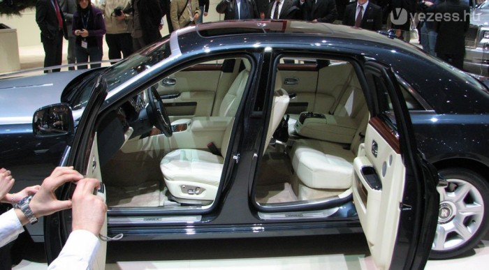 Nem nehéz a gyerekülés berakása