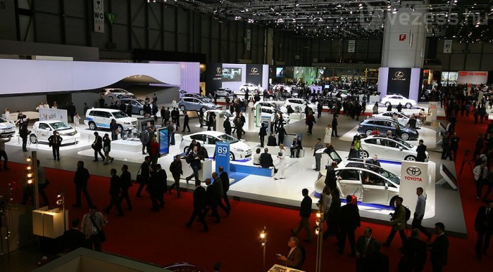 A válság Genfben 6 | Vezess A kiállítók minden helyet elfoglaltak