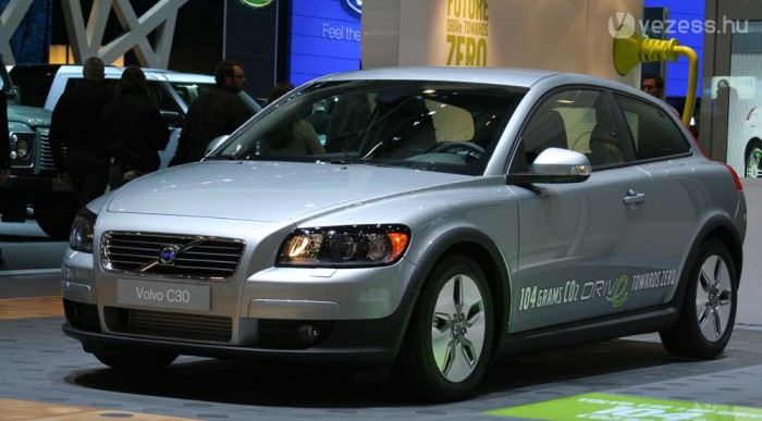 3,9 literrel a C30 DRIVe a legjobb