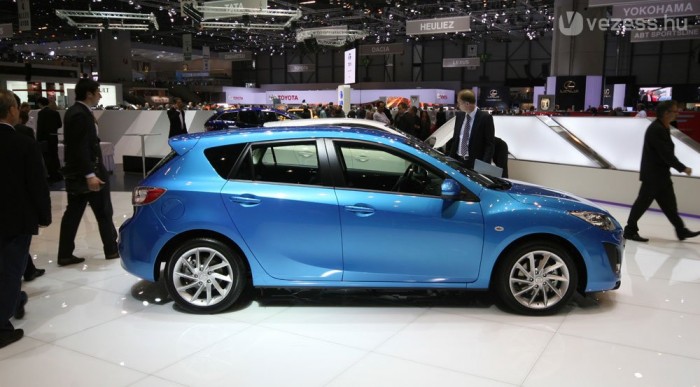 A Ford Focus padlólemezére épül