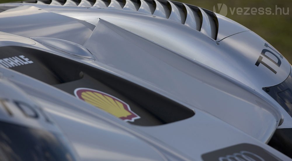 19833_187664_1000x700.jpg | Vezess | Vezess Továbbra is dízel