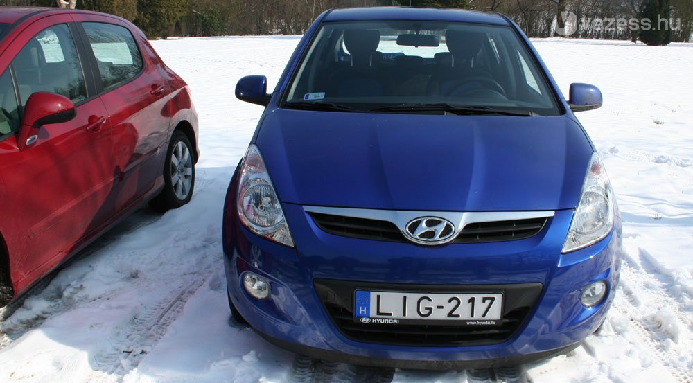 Kata és András ment a Hyundai i20-szal