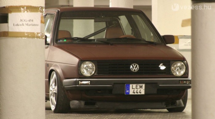 Mire jó egy régi Golf? 12 | Vezess Nem légrugós, valóban porig van ültetve