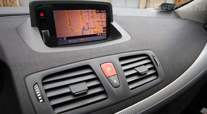 A lehető legjobb helyre került a navigáció képernyője