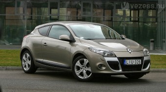 Formás francia, szép fenékkel