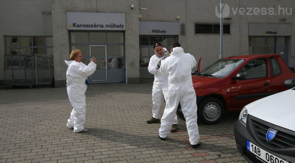 Nem, nem a karosszéria műhelyben kezdünk