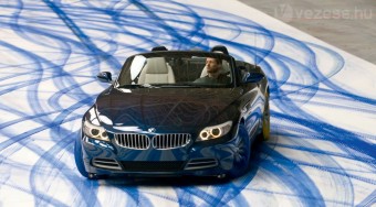 Festés vászonra autókerékkel