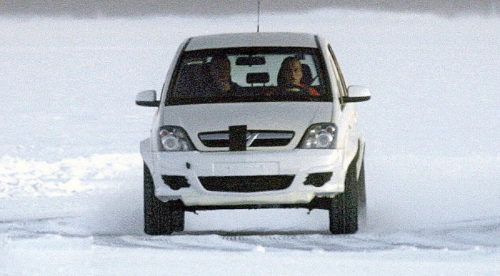 Új szabadidő-autó az Opeltől 6 | Vezess Már tesztelik