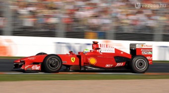 A Ferrari aggódik, a KERS mégis marad