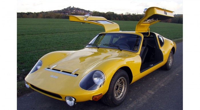 Háromhengeres Wartburg motorral