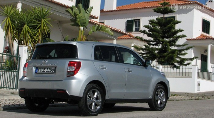 Vaskos, masszív, jópofa kocsi