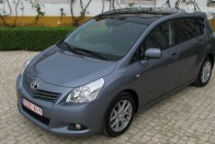 Vezettük: Toyota Verso és Urban Cruiser 38