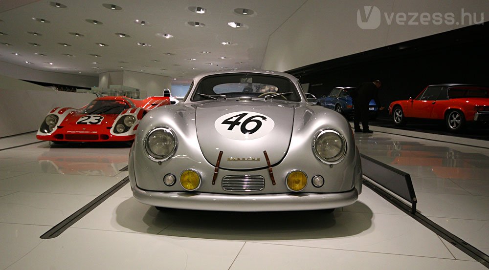 1948-ban 46 lóerővel 160 km/órás tempót tudott a 356 SL Coupé