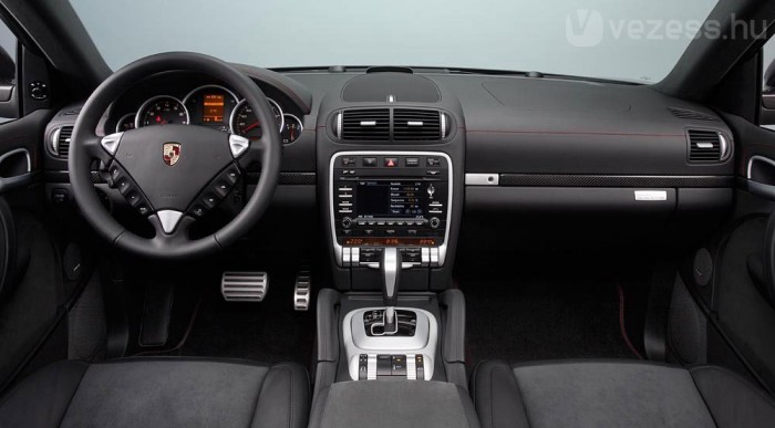 Táskával tuningolt Porsche 6 | Vezess Sport multikormány