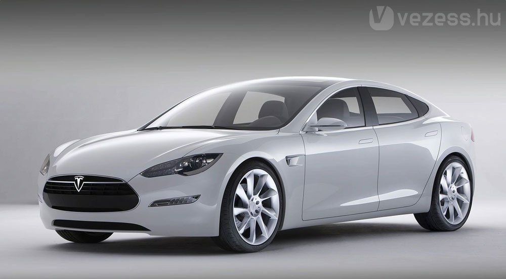 Internet elérés és sat-rádió is lesz benne