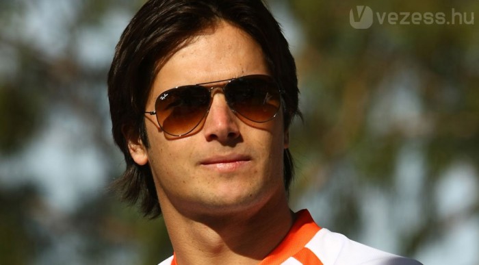 Piquet napszemüveget vett