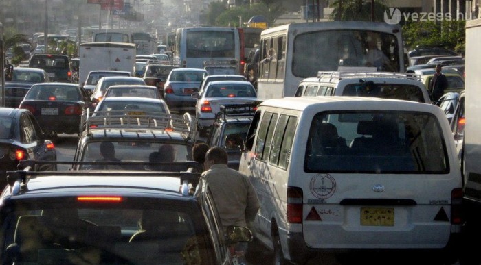 Olcsó az üzemanyag, helyenként nagy a szmog