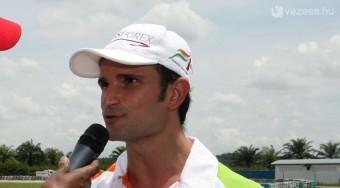 Liuzzi Ferrariba ül