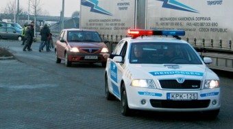 Összevont bírsággal reguláznák az autósokat