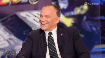 Olcsó motorral indulna az új csapat