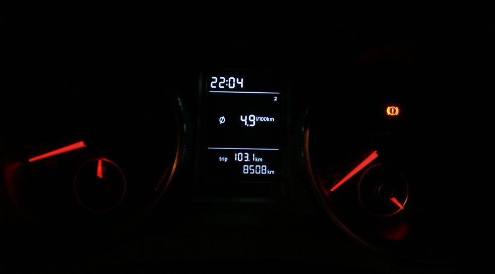 4,9 liter volt az átlag 100 km-re