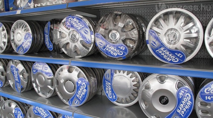 Ha lecseréljük a kormányt, meghalunk? 12 | Vezess A gyári szettért akár 50 ezret is elkérnek a kereskedésekben