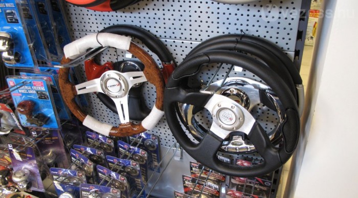 Ha lecseréljük a kormányt, meghalunk? 11 | Vezess Kemény kormányok