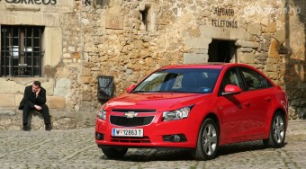 Lesz még olcsó családi autó!