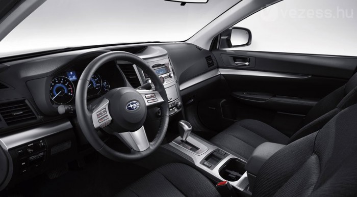 Elektronikus kéziféket kapott