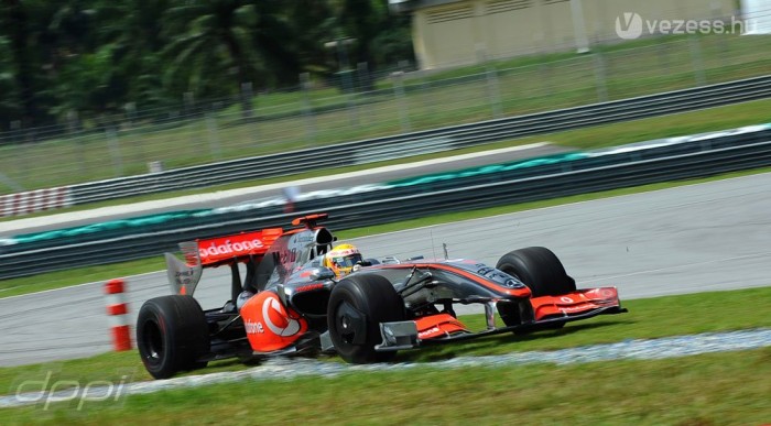 Kigyulladt Räikkönen autója – videó 7 | Vezess Kigyulladt Räikkönen autója – videó 7